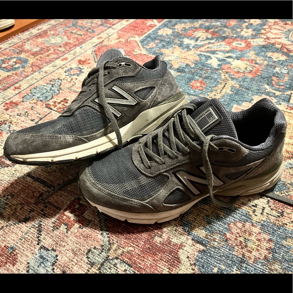 New Balance 990 v4 Mens sz 9.5 Reflective Gray